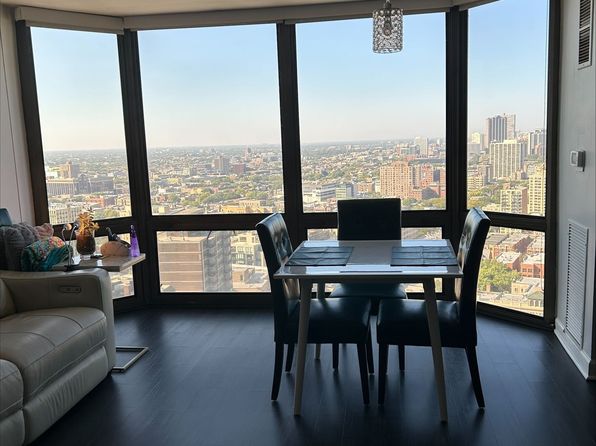 2650 N Lakeview Ave APT 3105