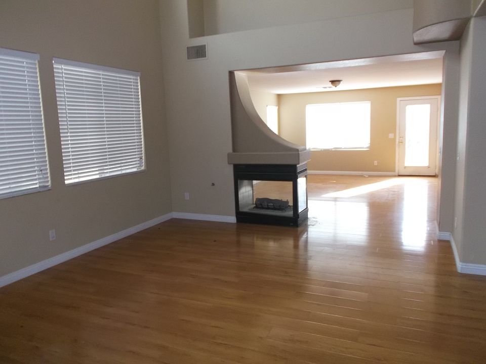 1st image of 773 Homewillow Ave