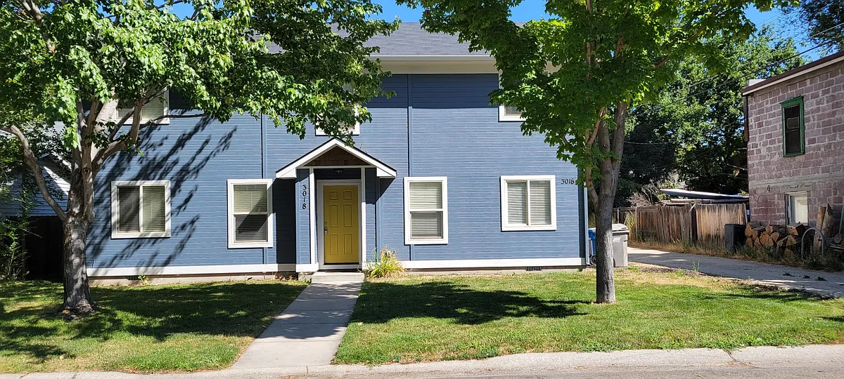 Building Photo - 3018 W Good St