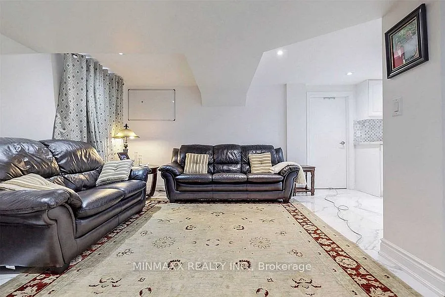 2 bed, $1,799 — Photo 4