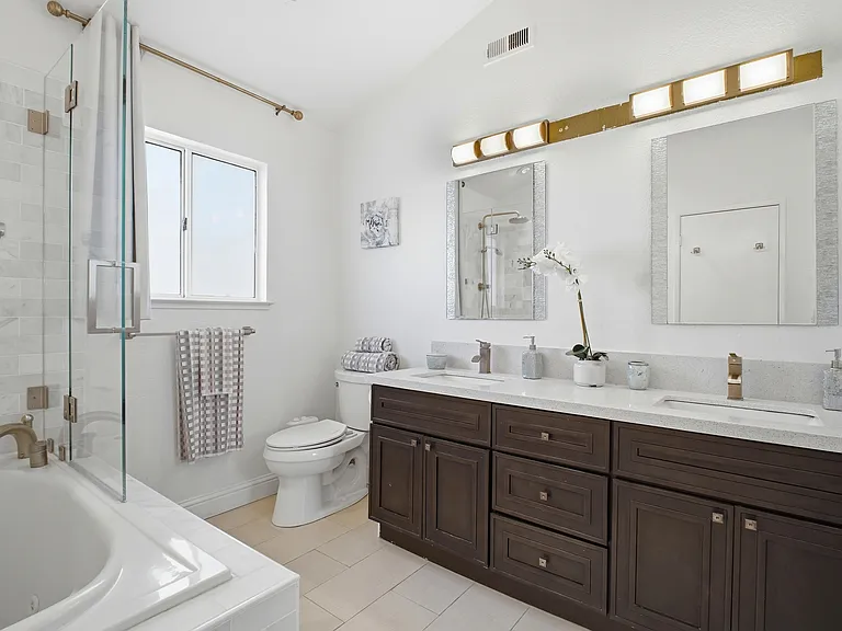 263 Sandstone Dr — Photo 20
