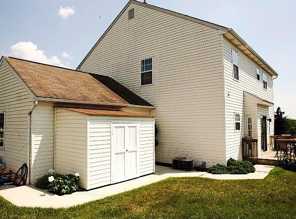 Back of Home w/Shed
