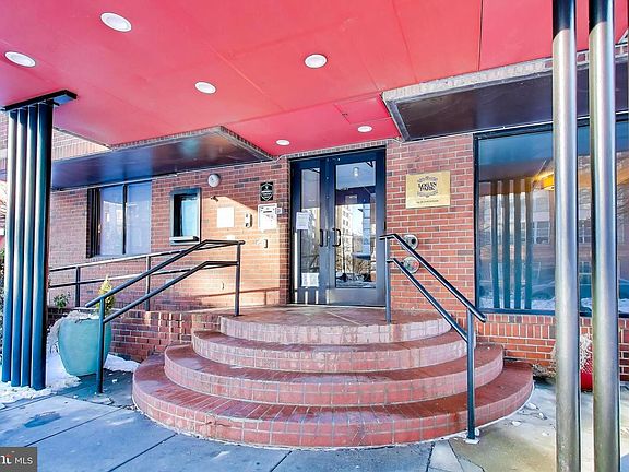 4th image of 1245 13th St NW APT 208