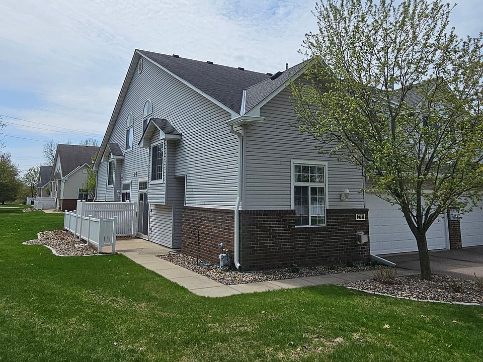 1st image of 2711 Mallard Dr
