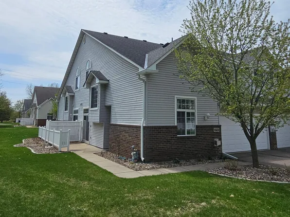 2711 Mallard Dr, Woodbury, MN 55125