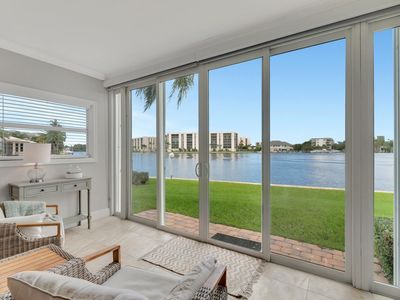 711 NE Harbour Terrace #304, Boca Raton, FL, 33431