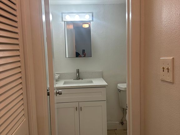 4th image of 8426 Camden St #8426B