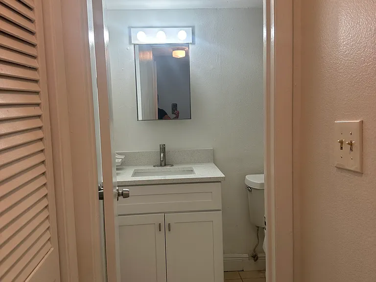8426 Camden St #8426B — Photo 4