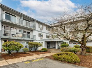 2005 Tibbetts Dr APT 201, Longview, WA 98632