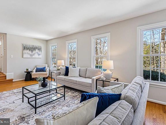 3rd image of 3105 Miller Heights Rd