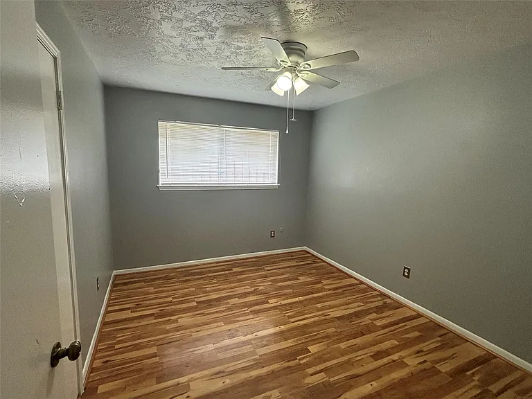 12806 Fern Forest Dr — Photo 15