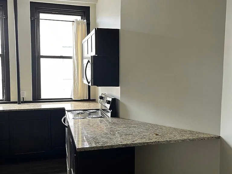 116 Bleecker St #2 — Photo 3