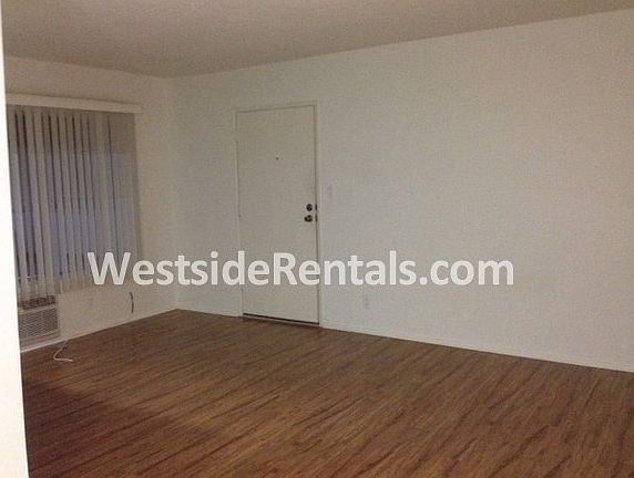 2nd image of 1335 N Detroit St APT 208