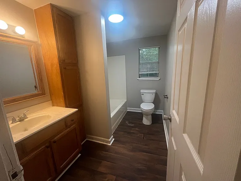 112 Adams St — Photo 6