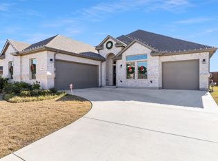 3719 Twin Pines Dr, Midlothian, TX 76065