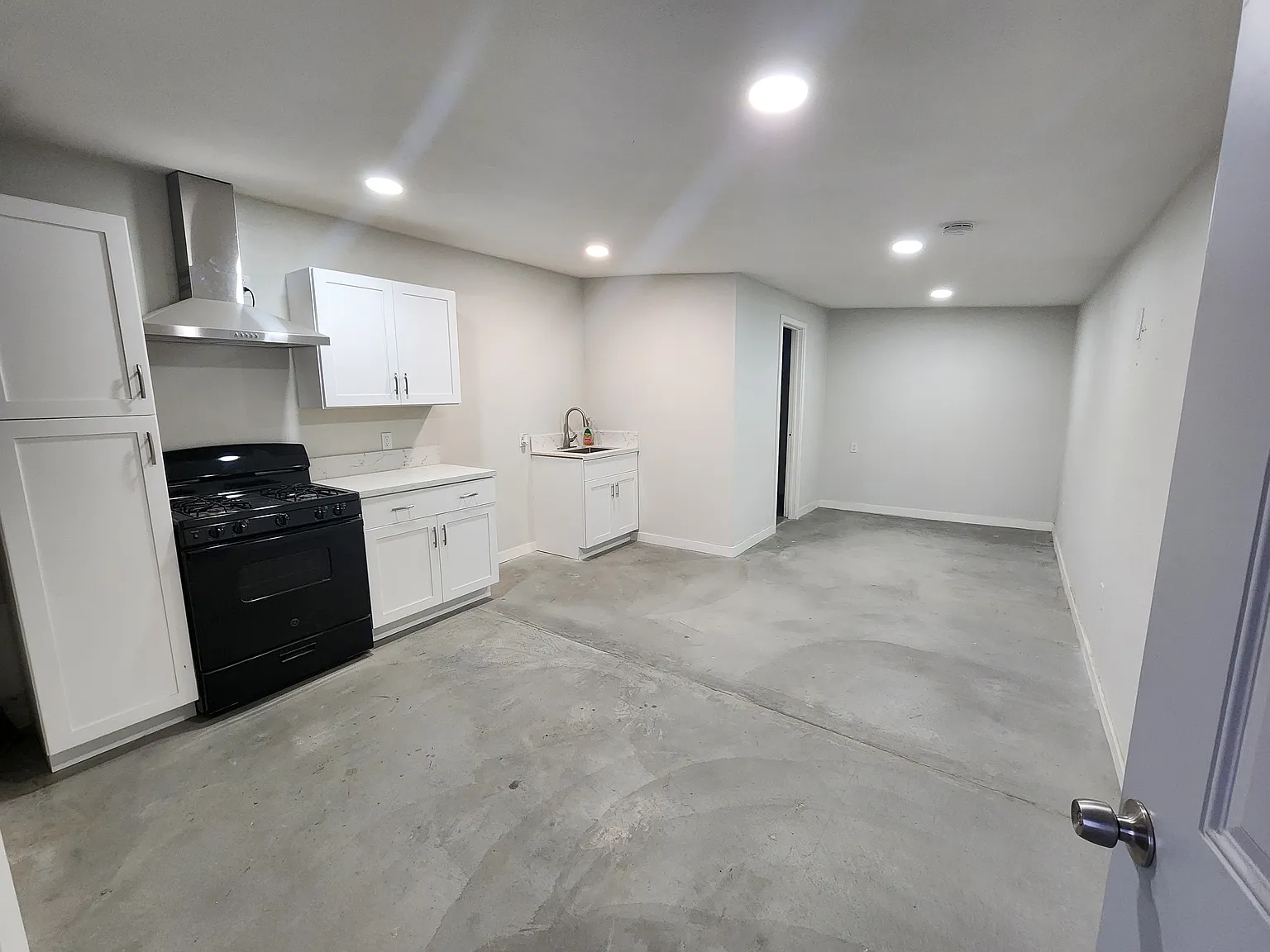 8236 Beech Ave — Photo 3