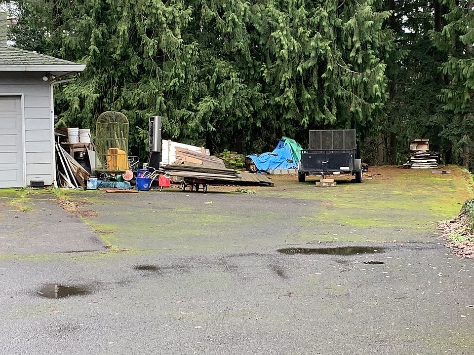 2nd image of 4701 NE 104th St