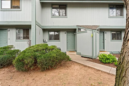 1610 Westbridge Dr #18 Photo 1