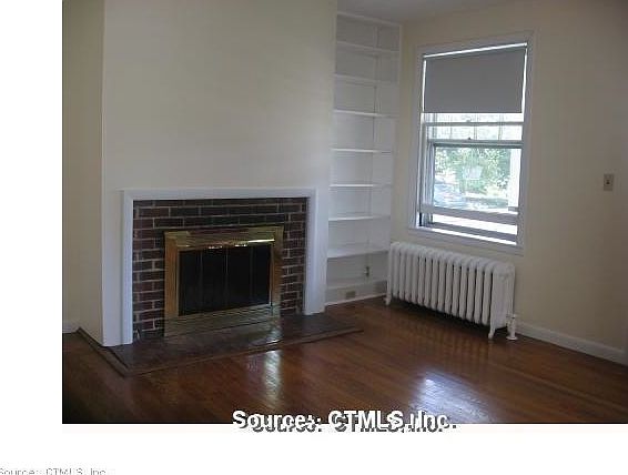 3rd image of 55 Bedford Ave