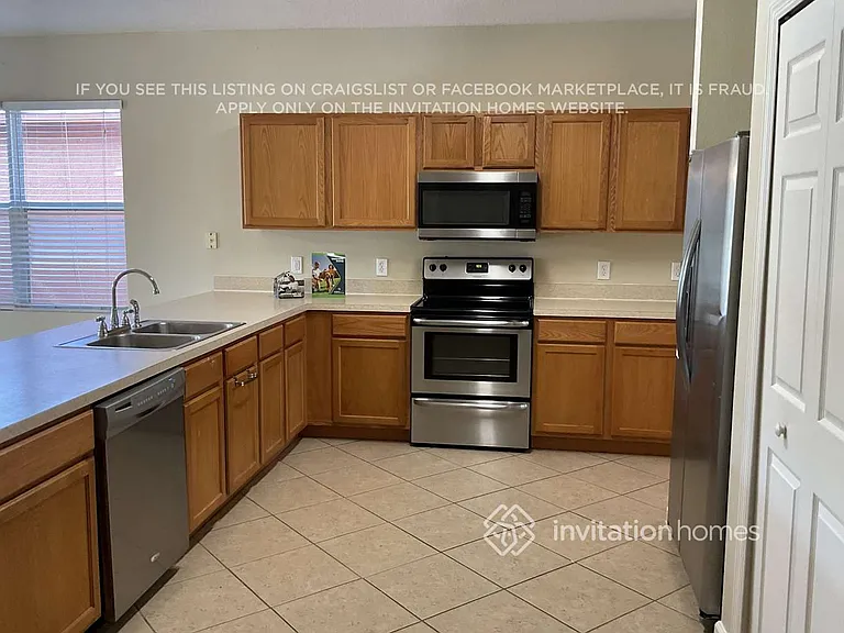 4285 Canby Dr — Photo 7