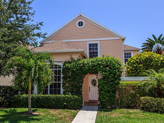 2nd image of 1340 Winding Oaks Cir W