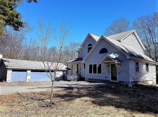 106 Mallard Dr, Tannersville, PA 18372