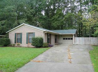 604 Forest Lake Dr N, Macon, GA
