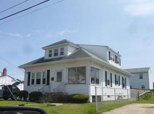 85 2nd Ave, Cranston, RI 02910