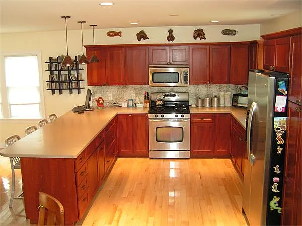 4 bed, 1800 sqft, $4,000 — Photo 2