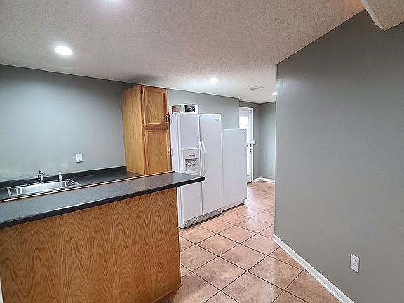 5th image of 23313 W 45th Ter