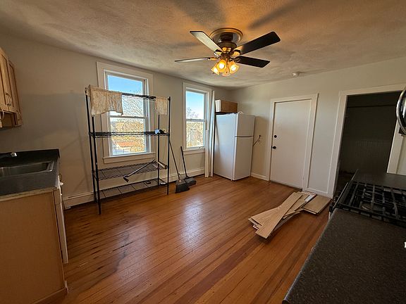 5th image of 168 Winthrop Ave #3