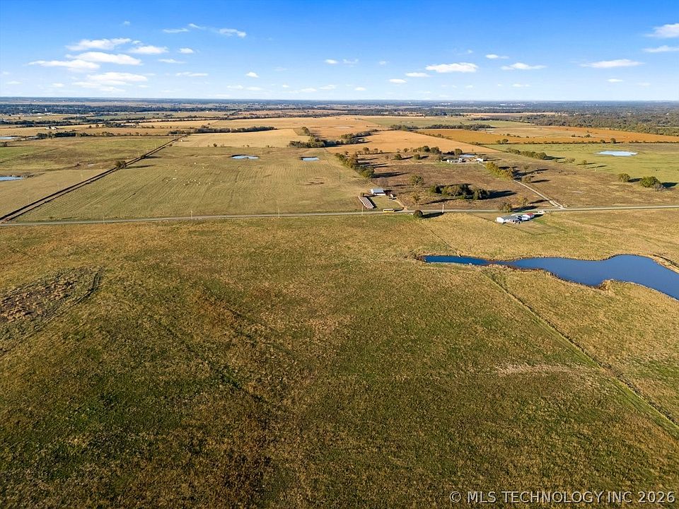 1st image of 4 E 330th Rd