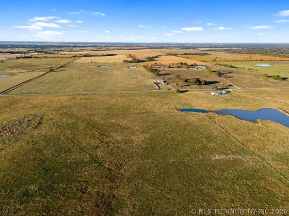 4 E 330th Rd, Big Cabin, OK 74332