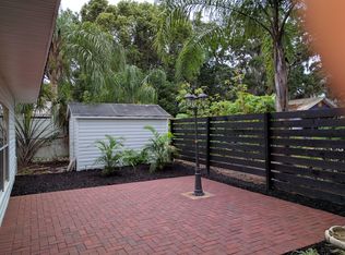 225 N Rhodes St, Mount Dora, FL 32757