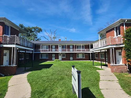 15041 Greenfield Rd #15 Photo 1