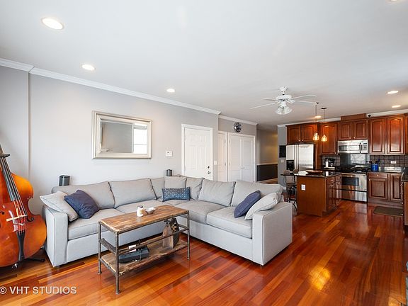 2nd image of 4610 N Ashland Ave APT 2N
