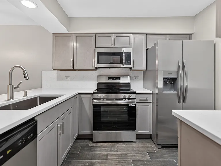 718 Rodenburg Rd #206 — Photo 18