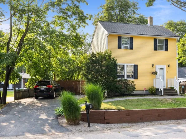 8 Heather St, North Attleboro, MA 02760