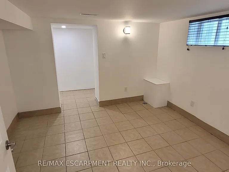 98 Limeridge Rd E #LOWER LEVEL — Photo 14