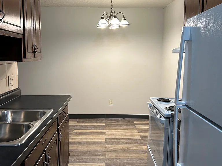 Tradewinds Apartments — Photo 46