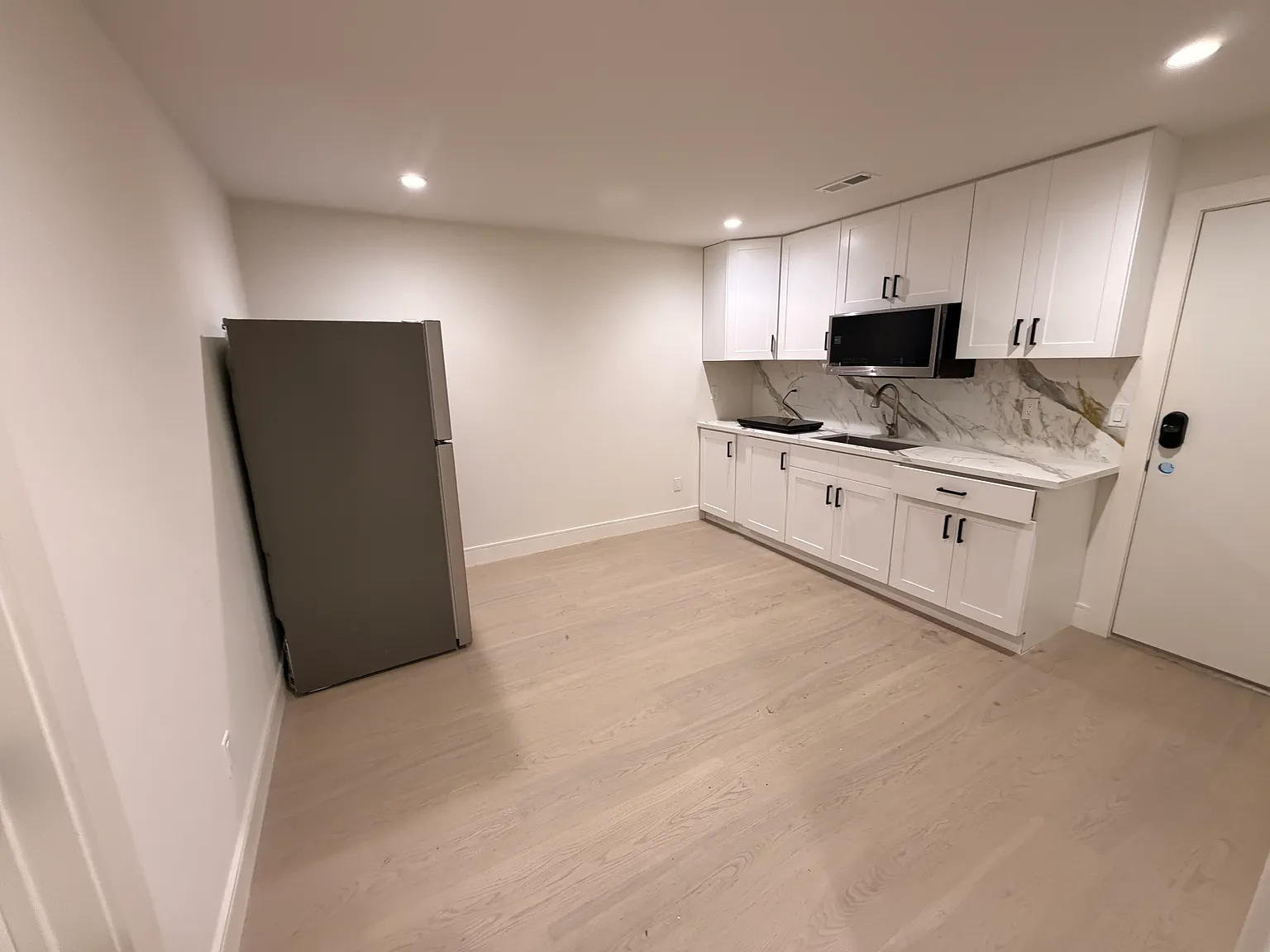 1283 Gilman Ave — Photo 1