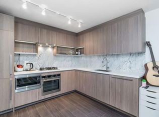 13696 100th Ave #2704, Surrey, BC V3T0L5