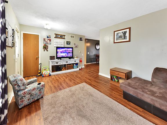 3rd image of 10540 Otahnagon Dr