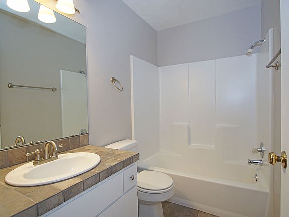 4th image of 941 Calle Mejia #209-unit 2