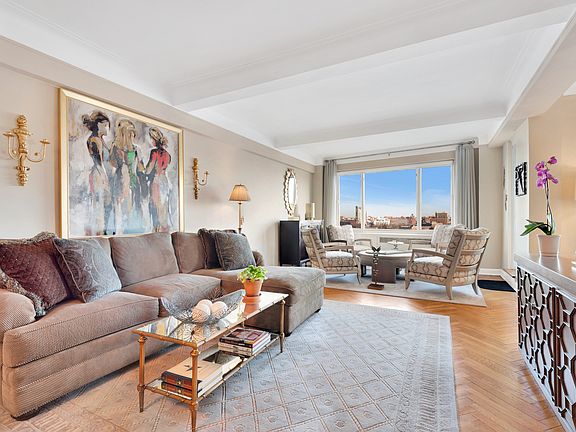 5th image of 33 E End Ave APT 9C