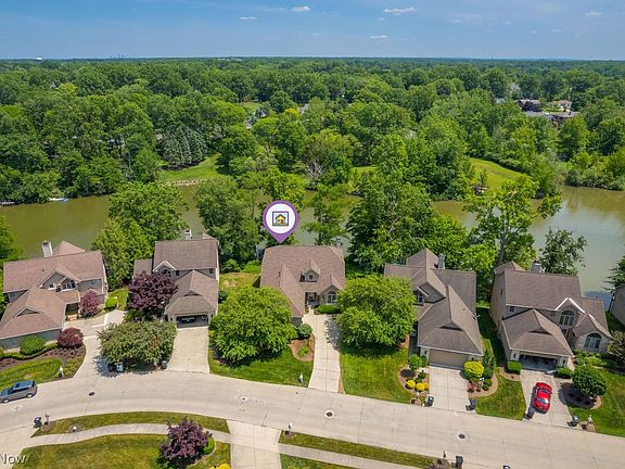 2nd image of 2039 Waters Edge Dr