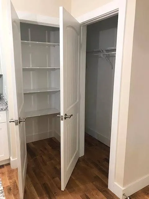 1 bed, 886 sqft, $1,399 — Photo 3