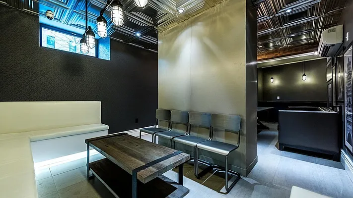 Rented by Nooklyn NYC LLC | media 112