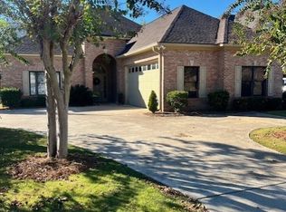 9842 Bent Brook Dr, Montgomery, AL 36117