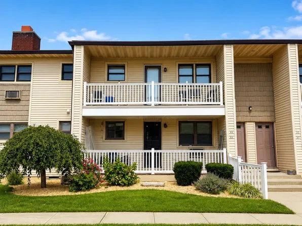 36 Wharfside Dr, Monmouth Beach, NJ 07750